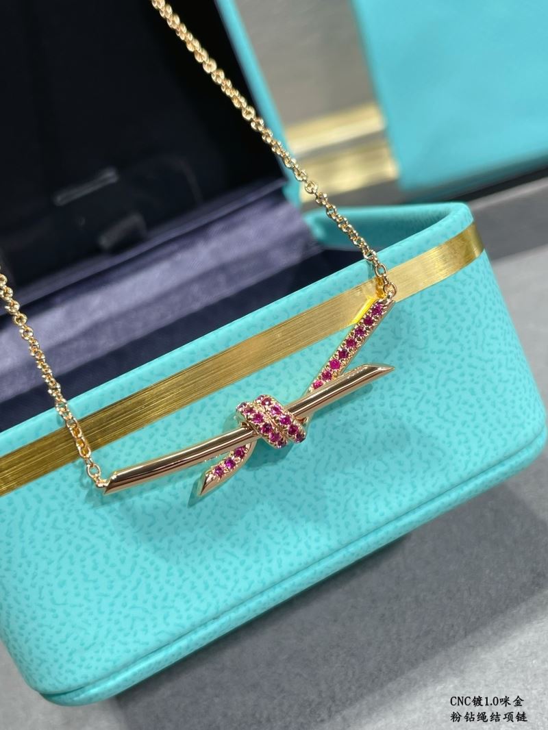 T*f*ny necklaces